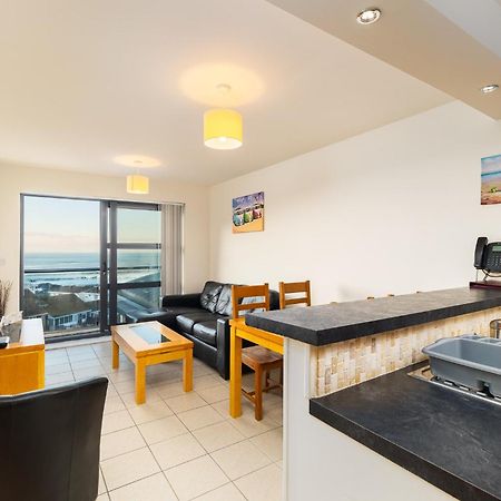 West Beach - Holiday Apartments Westward Ho!  Room photo